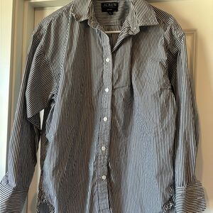 J.Crew Women’s Relaxed Navy Blue and White Pinstripe Button-Up Shirt